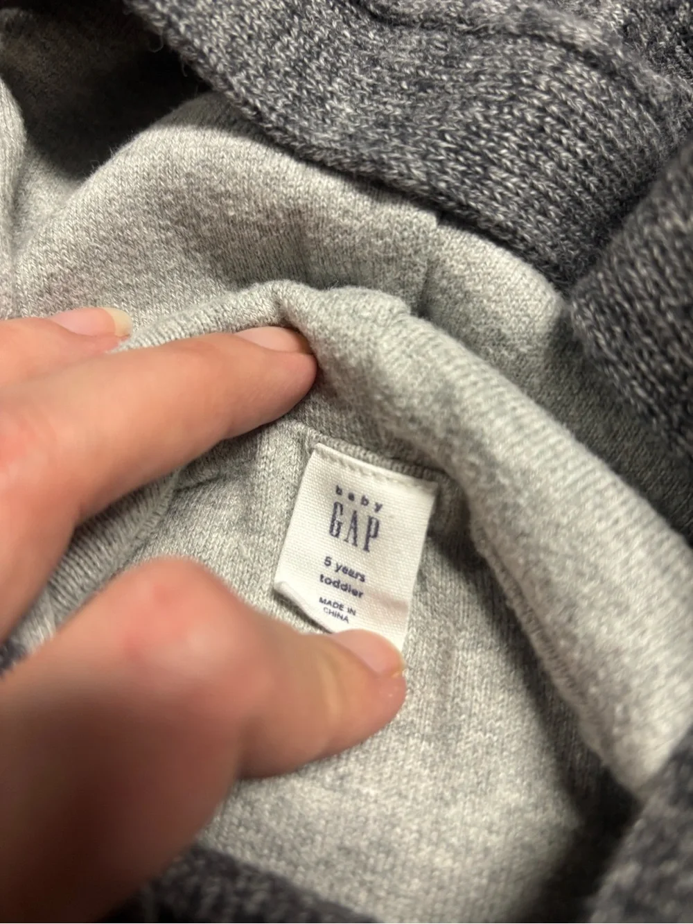 Baby Gap Hooded Toggle Sweater Jacket 5T Gray Knit Cozy Fall Winter